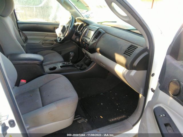 Photo 4 VIN: 5TFTX4CN2DX023266 - TOYOTA TACOMA 