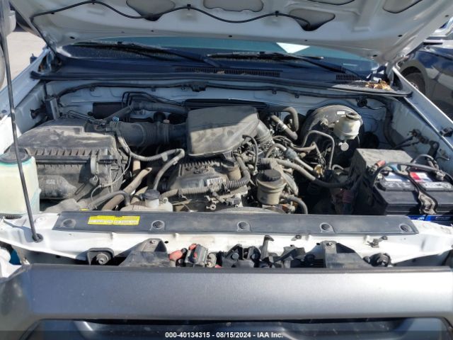 Photo 9 VIN: 5TFTX4CN2FX049885 - TOYOTA TACOMA 