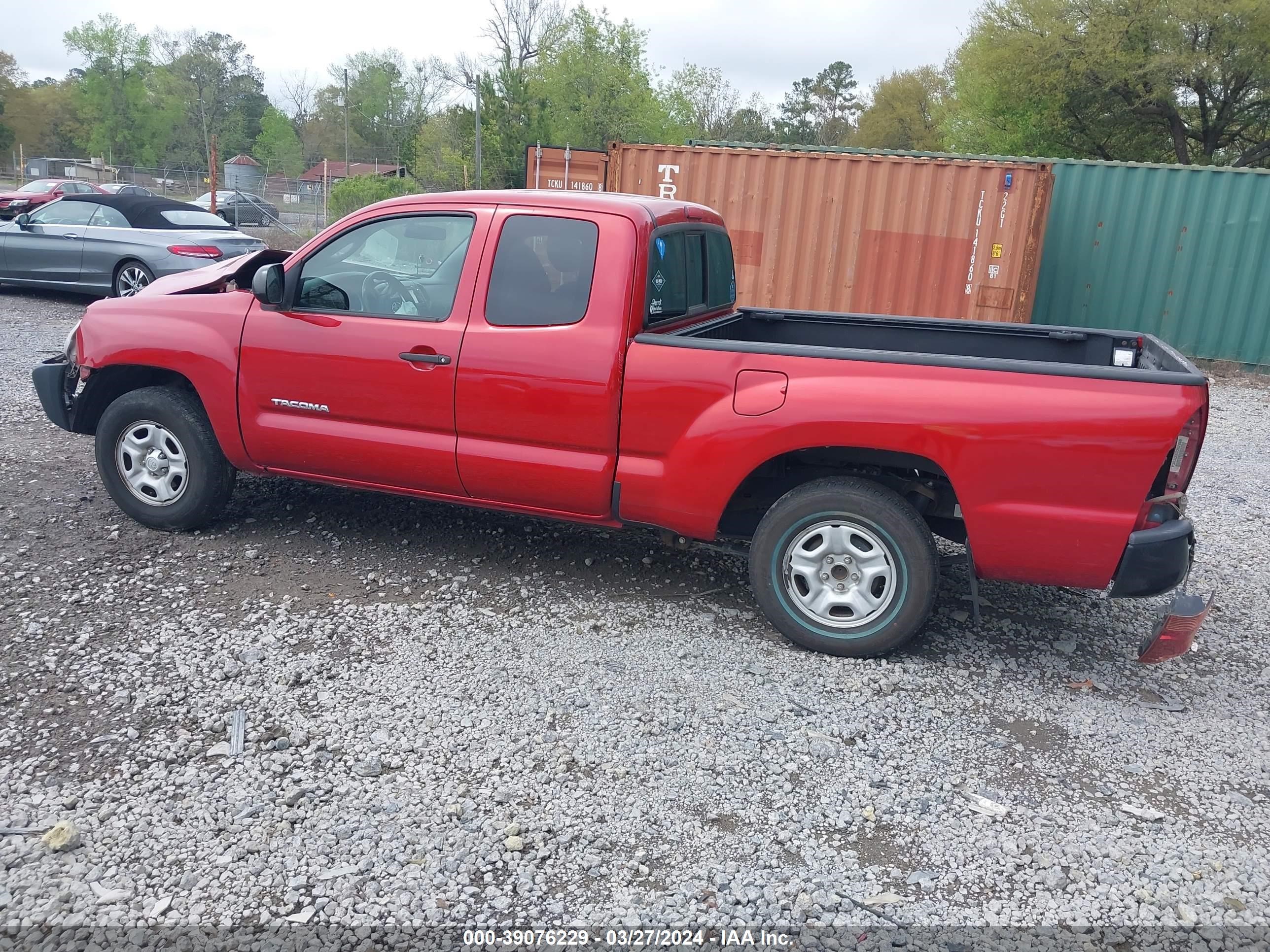 Photo 2 VIN: 5TFTX4CN3DX024877 - TOYOTA TACOMA 