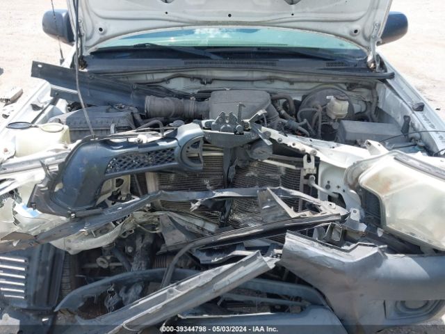 Photo 9 VIN: 5TFTX4CN4DX029117 - TOYOTA TACOMA 