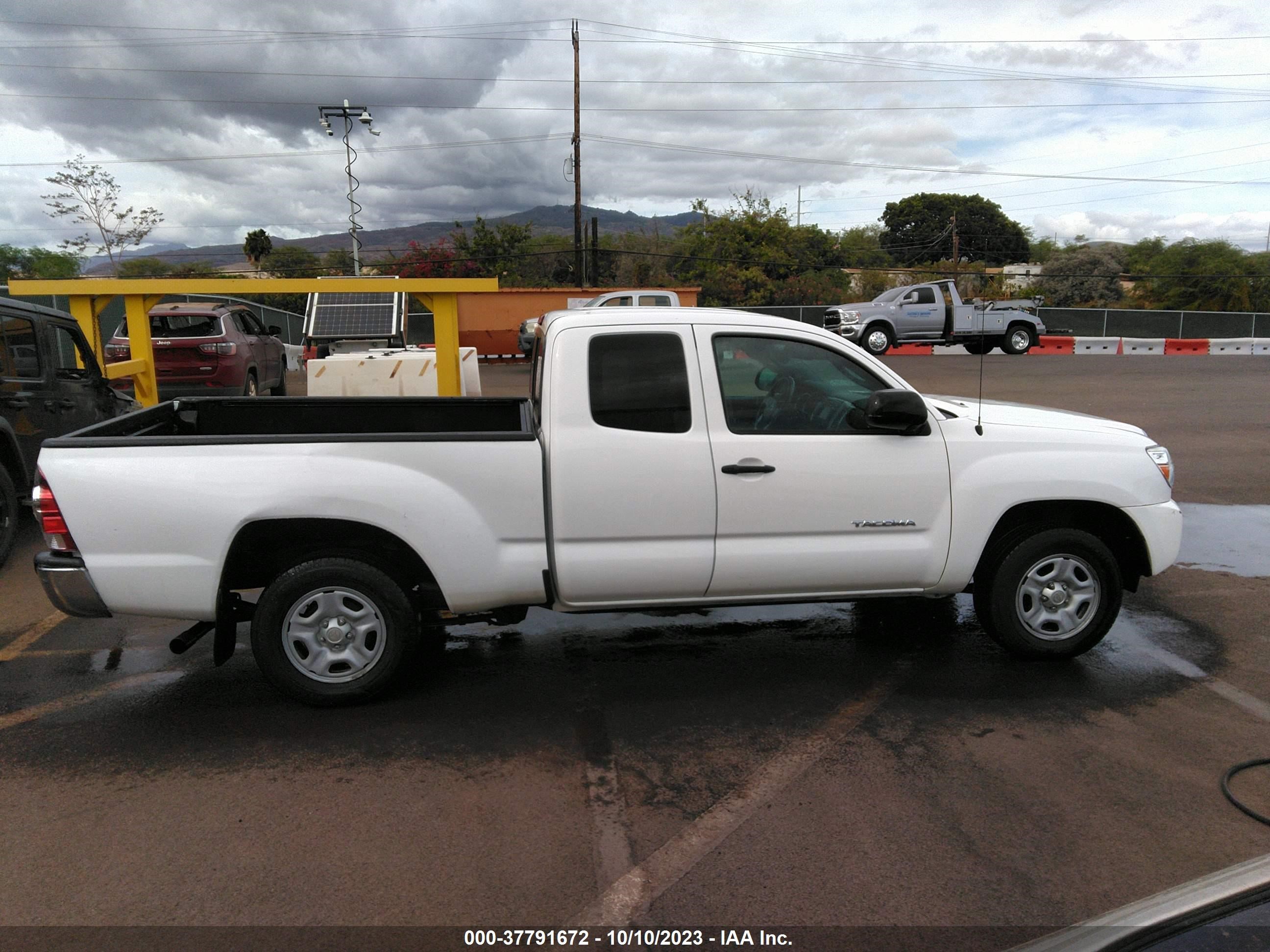 Photo 12 VIN: 5TFTX4CN4DX036147 - TOYOTA TACOMA 