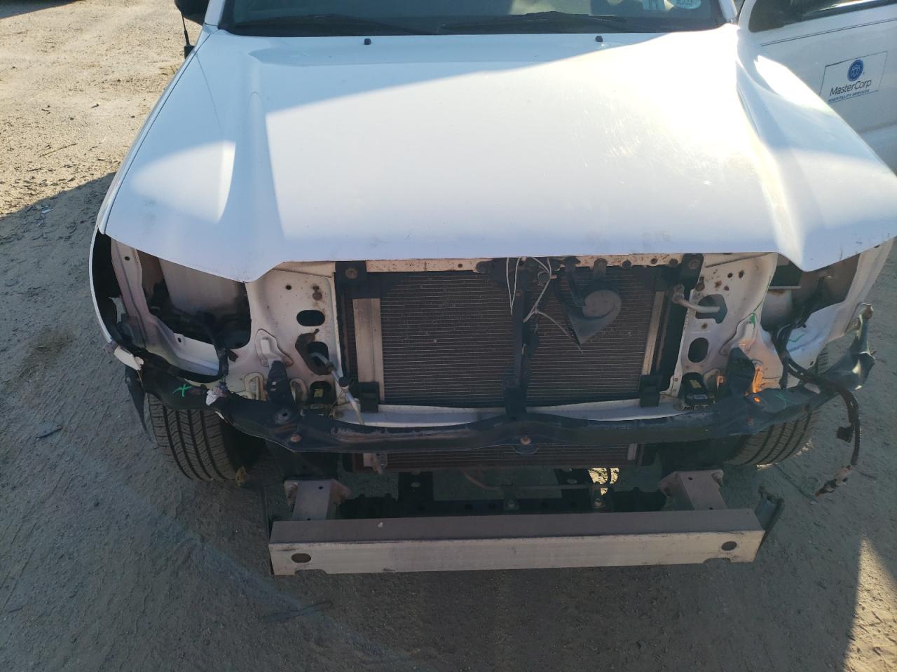 Photo 10 VIN: 5TFTX4CN4EX045741 - TOYOTA TACOMA 