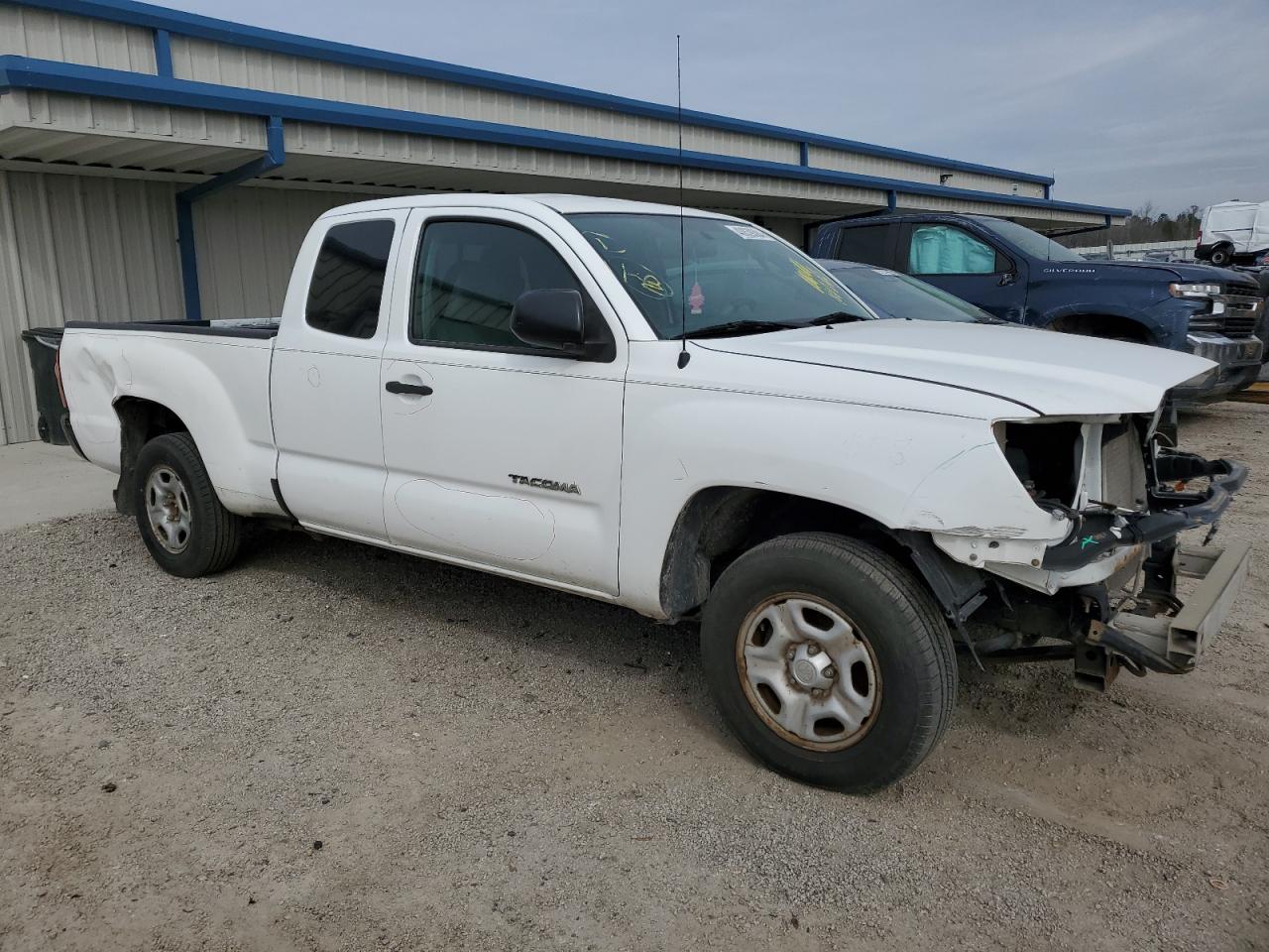 Photo 3 VIN: 5TFTX4CN4EX045741 - TOYOTA TACOMA 