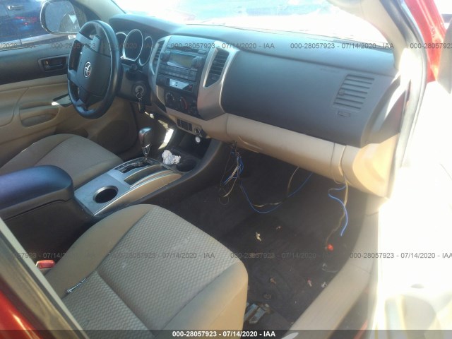 Photo 4 VIN: 5TFTX4CN6CX011930 - TOYOTA TACOMA 