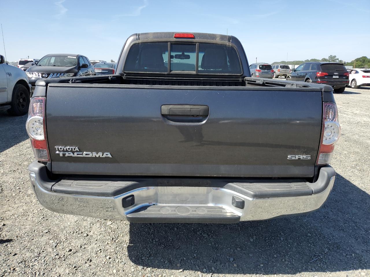 Photo 5 VIN: 5TFTX4CN6DX034786 - TOYOTA TACOMA 