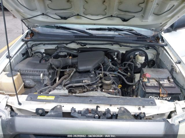 Photo 9 VIN: 5TFTX4CN7DX027930 - TOYOTA TACOMA 