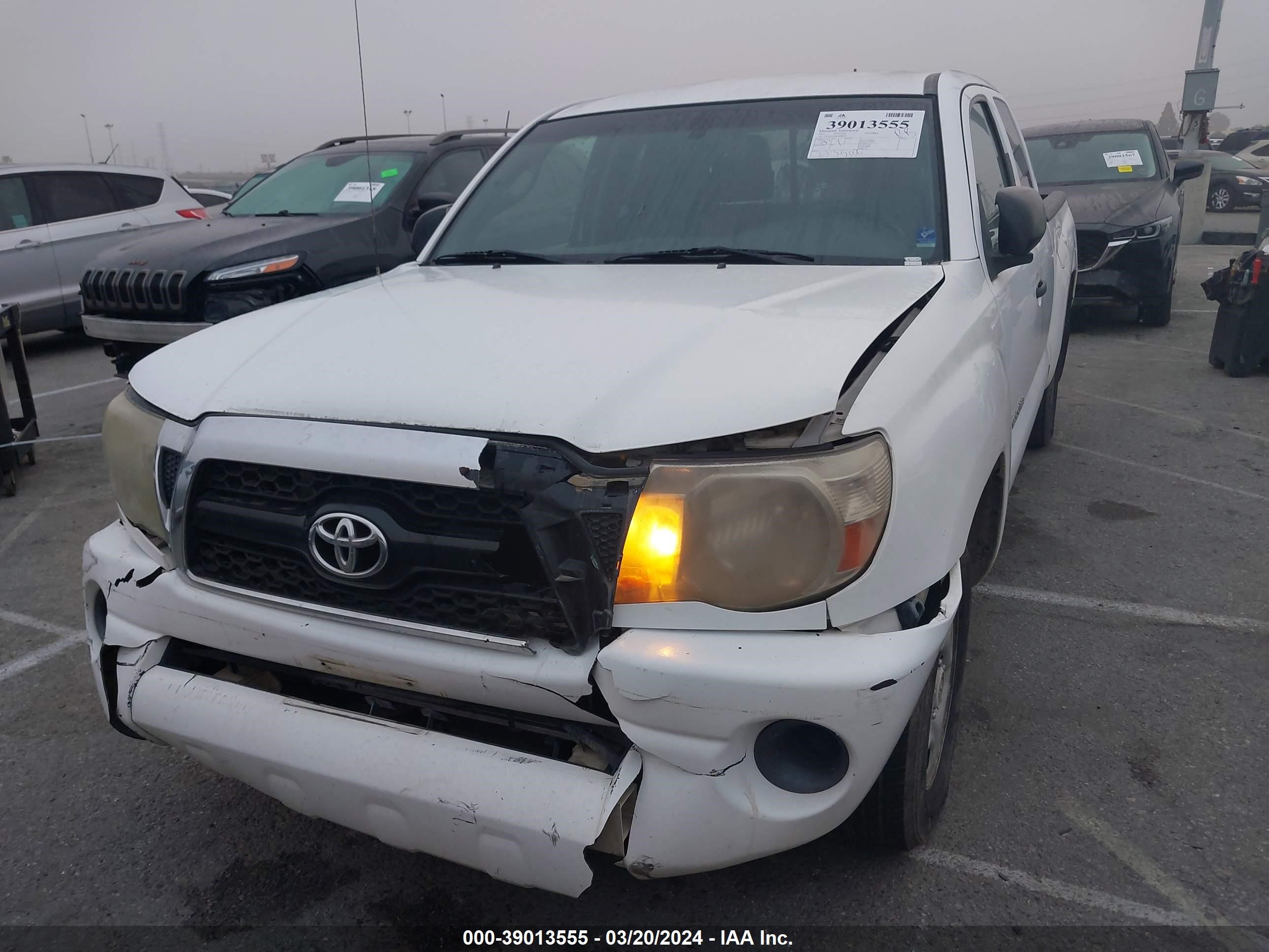 Photo 5 VIN: 5TFTX4CN8BX008994 - TOYOTA TACOMA 