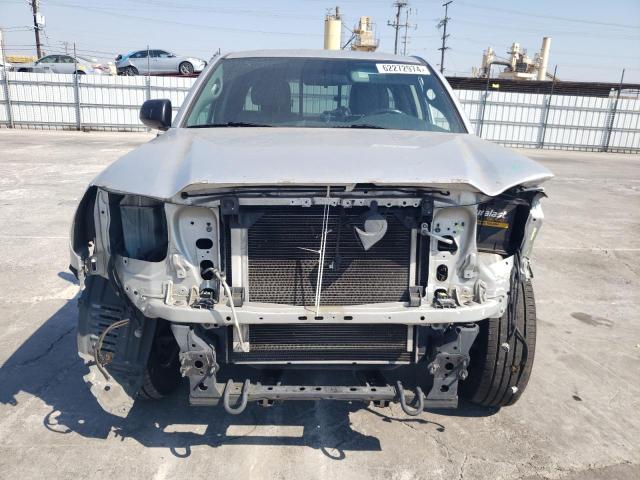 Photo 4 VIN: 5TFTX4CN8DX033641 - TOYOTA TACOMA 