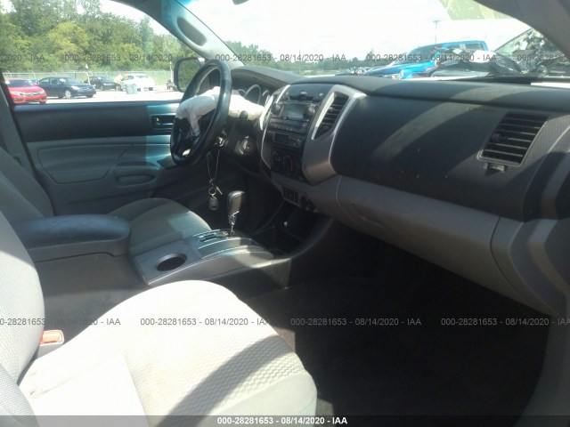 Photo 4 VIN: 5TFTX4CN9CX019181 - TOYOTA TACOMA 