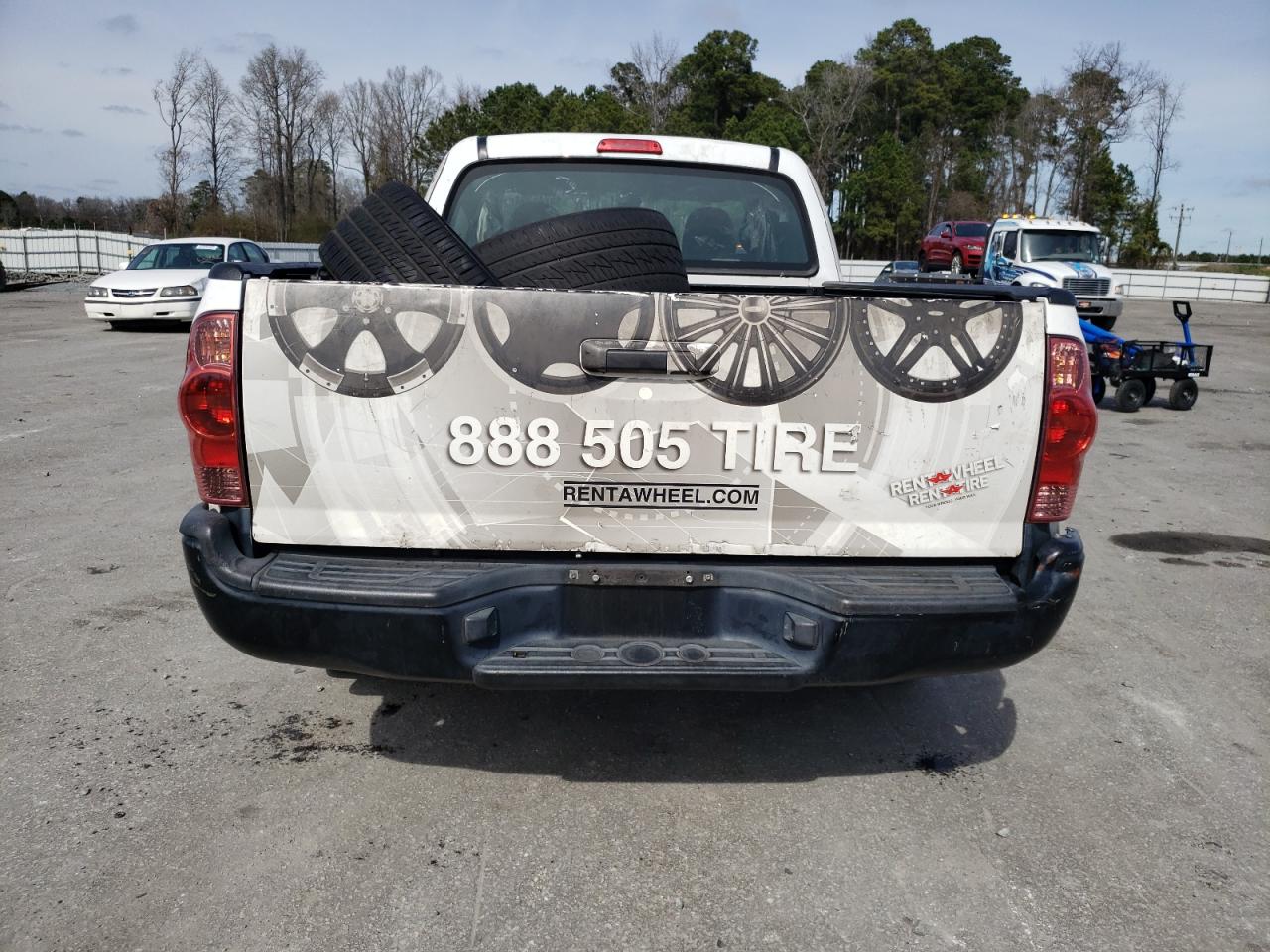 Photo 5 VIN: 5TFTX4CN9FX055795 - TOYOTA TACOMA 