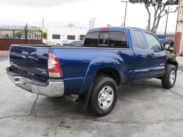 Photo 3 VIN: 5TFTX4GN2EX031718 - TOYOTA TACOMA 