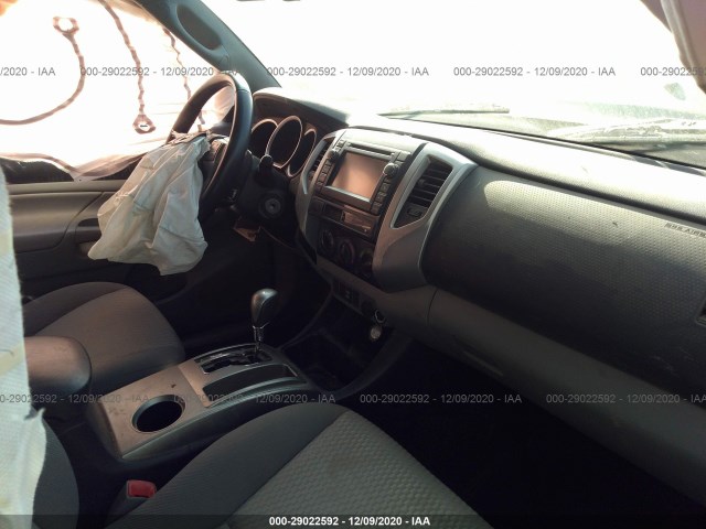 Photo 4 VIN: 5TFTX4GN5DX023496 - TOYOTA TACOMA 