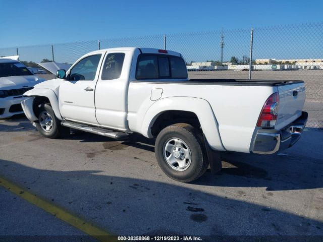 Photo 2 VIN: 5TFTX4GN6BX003450 - TOYOTA TACOMA 