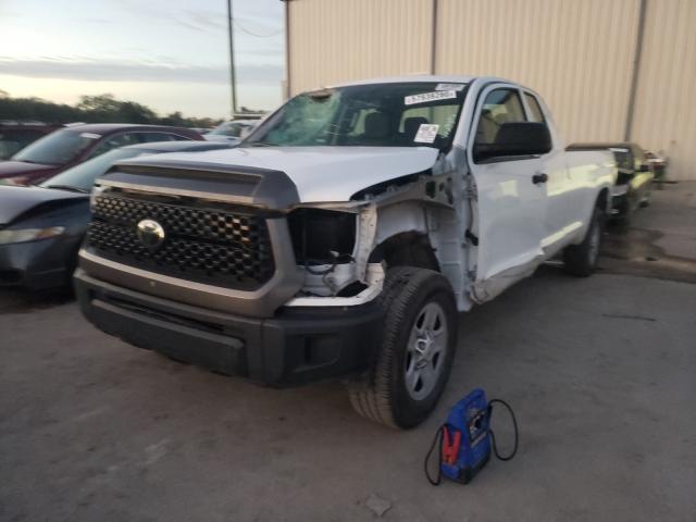 Photo 2 VIN: 5TFTY5F11JX010094 - TOYOTA TUNDRA 