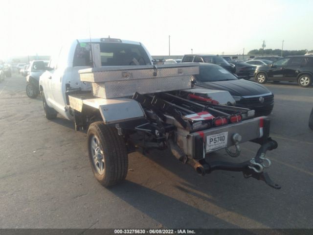 Photo 2 VIN: 5TFTY5F15MX011639 - TOYOTA TUNDRA 2WD 