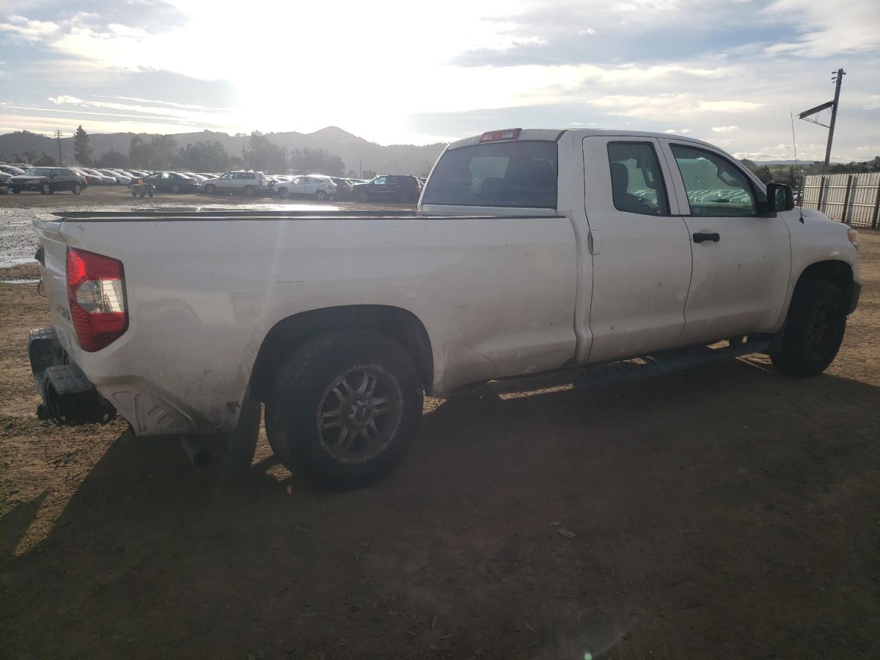 Photo 2 VIN: 5TFTY5F1XGX009308 - TOYOTA TUNDRA 