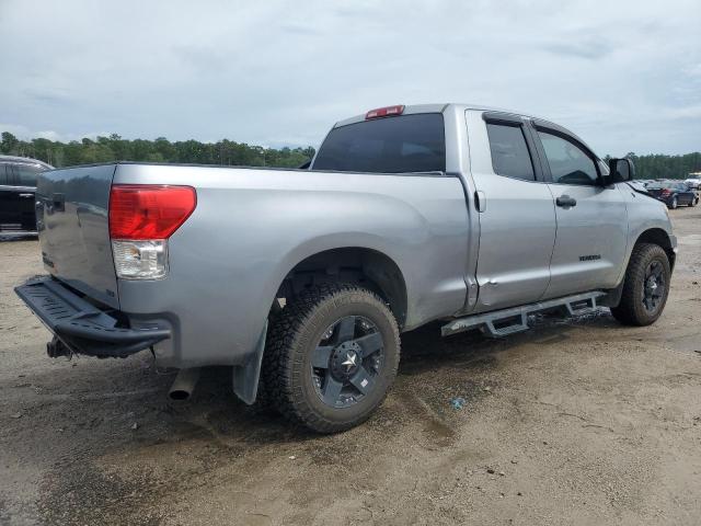 Photo 2 VIN: 5TFUM5F10AX003606 - TOYOTA TUNDRA DOU 