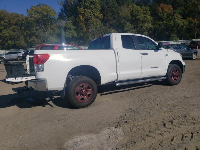 Photo 2 VIN: 5TFUM5F10AX003752 - TOYOTA TUNDRA DOU 