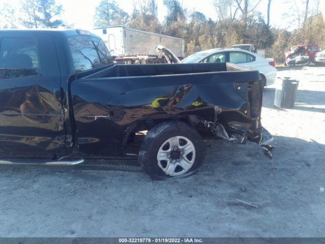 Photo 5 VIN: 5TFUM5F10AX005033 - TOYOTA TUNDRA 4WD TRUCK 