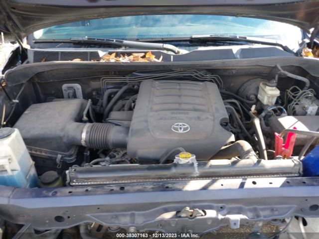 Photo 9 VIN: 5TFUM5F10BX020892 - TOYOTA TUNDRA 