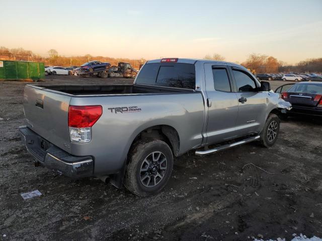 Photo 2 VIN: 5TFUM5F10BX022688 - TOYOTA TUNDRA 