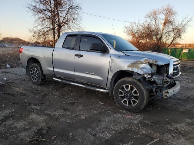 Photo 3 VIN: 5TFUM5F10BX022688 - TOYOTA TUNDRA 