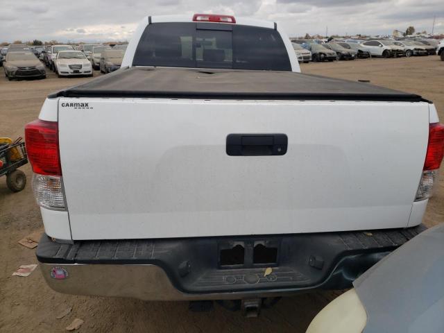 Photo 5 VIN: 5TFUM5F10CX033661 - TOYOTA TUNDRA DOU 