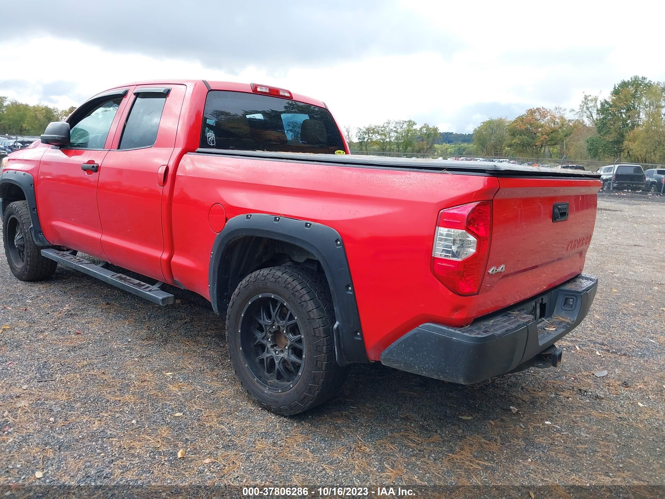 Photo 2 VIN: 5TFUM5F10GX064902 - TOYOTA TUNDRA 