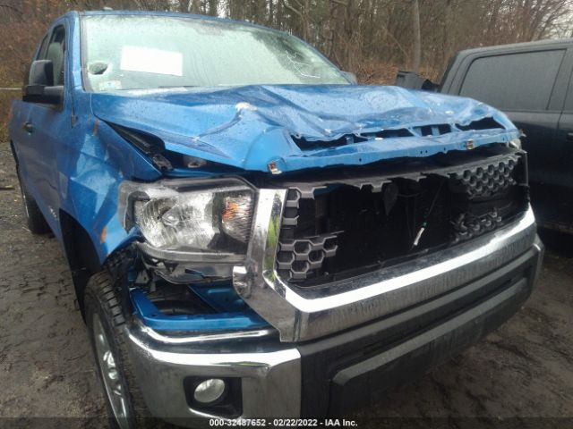 Photo 5 VIN: 5TFUM5F10JX075857 - TOYOTA TUNDRA 4WD 