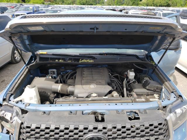 Photo 6 VIN: 5TFUM5F10KX083605 - TOYOTA TUNDRA DOU 