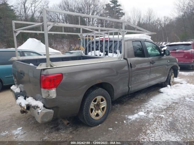 Photo 3 VIN: 5TFUM5F11AX004523 - TOYOTA TUNDRA 