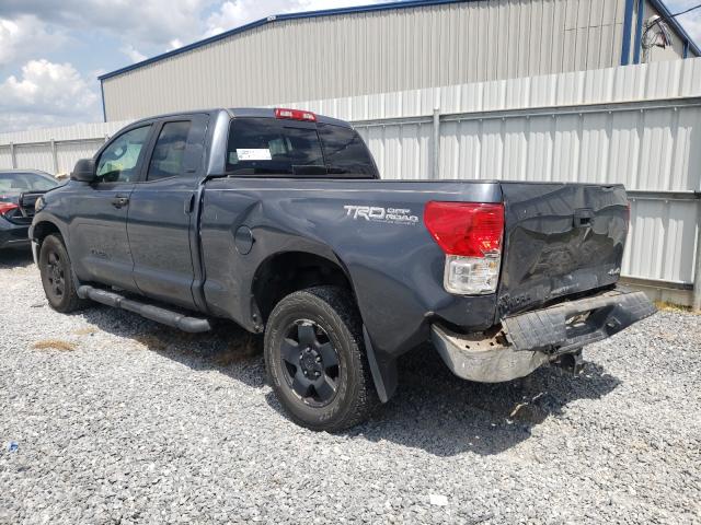 Photo 2 VIN: 5TFUM5F11AX010547 - TOYOTA TUNDRA DOU 