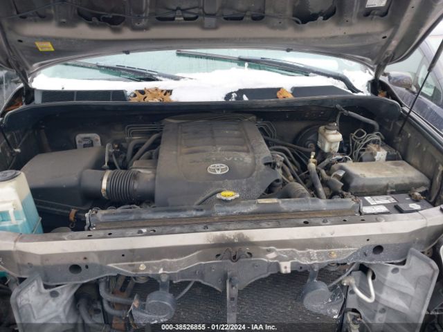 Photo 9 VIN: 5TFUM5F11BX025907 - TOYOTA TUNDRA 