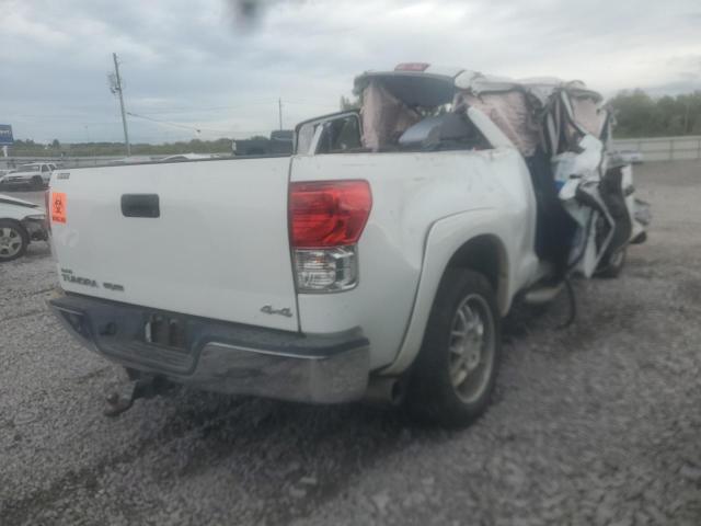 Photo 3 VIN: 5TFUM5F11BX026586 - TOYOTA TUNDRA DOU 