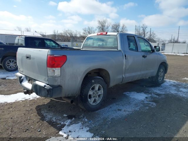 Photo 3 VIN: 5TFUM5F11DX047599 - TOYOTA TUNDRA 