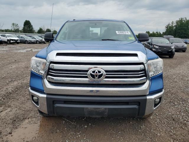 Photo 4 VIN: 5TFUM5F11GX067758 - TOYOTA TUNDRA DOU 