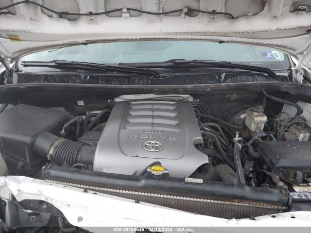 Photo 9 VIN: 5TFUM5F12AX004272 - TOYOTA TUNDRA 