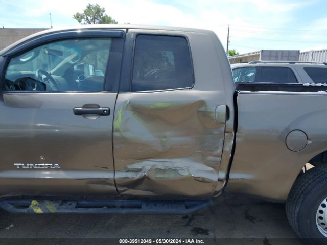 Photo 5 VIN: 5TFUM5F12AX009830 - TOYOTA TUNDRA 