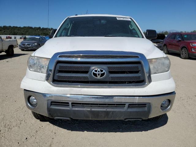 Photo 4 VIN: 5TFUM5F12BX017461 - TOYOTA TUNDRA DOU 