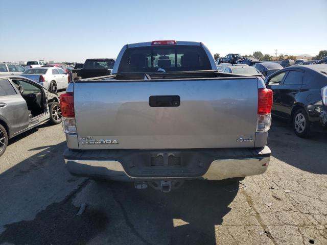 Photo 5 VIN: 5TFUM5F12CX031331 - TOYOTA TUNDRA DOU 