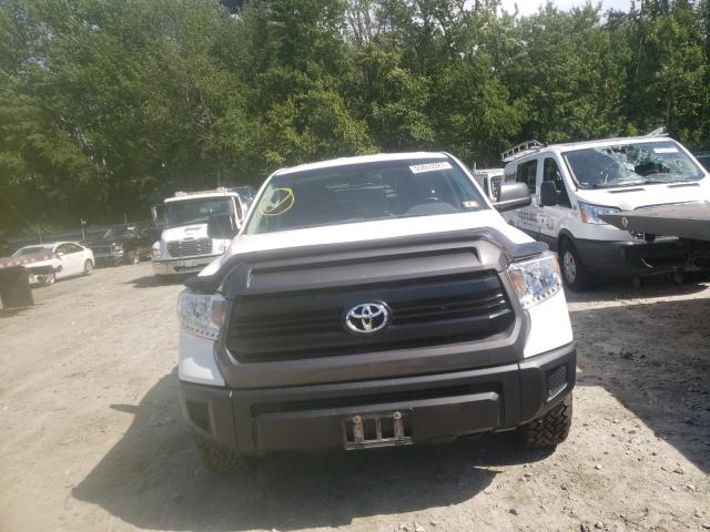 Photo 8 VIN: 5TFUM5F12FX060820 - TOYOTA TUNDRA DOU 