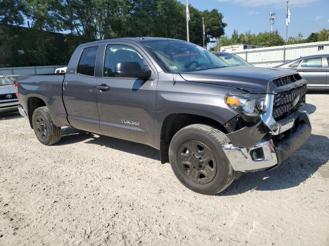 Photo 3 VIN: 5TFUM5F12KX080074 - TOYOTA TUNDRA DOU 