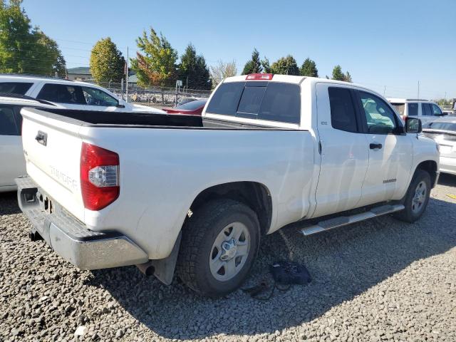 Photo 2 VIN: 5TFUM5F12KX081497 - TOYOTA TUNDRA 