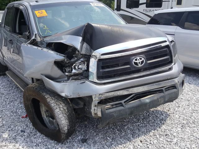 Photo 8 VIN: 5TFUM5F13AX004524 - TOYOTA TUNDRA DOU 