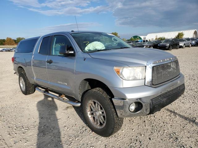 Photo 0 VIN: 5TFUM5F13AX015264 - TOYOTA TUNDRA DOU 