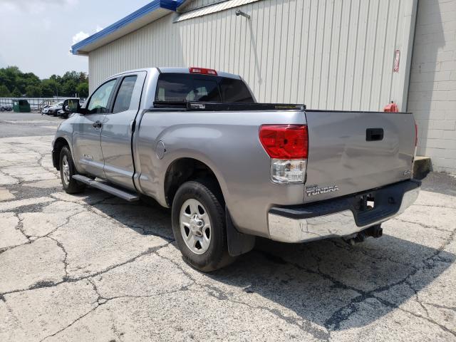 Photo 2 VIN: 5TFUM5F13BX021339 - TOYOTA TUNDRA DOU 