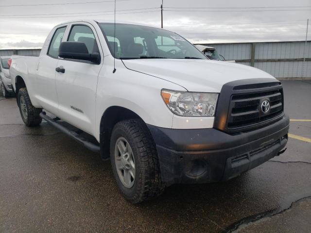 Photo 3 VIN: 5TFUM5F13CX033654 - TOYOTA TUNDRA DOU 