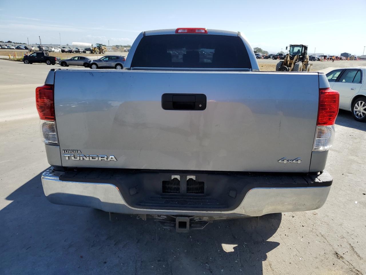 Photo 5 VIN: 5TFUM5F13DX042629 - TOYOTA TUNDRA 