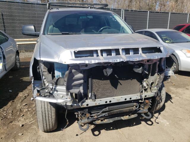 Photo 8 VIN: 5TFUM5F13EX056497 - TOYOTA TUNDRA DOU 