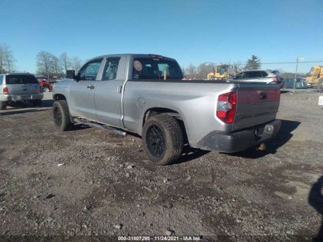 Photo 2 VIN: 5TFUM5F13EX056547 - TOYOTA TUNDRA 4WD TRUCK 